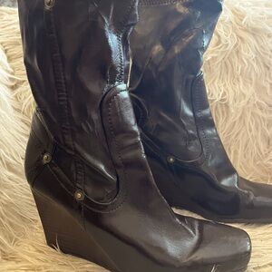 Chocolate brown wedged boot